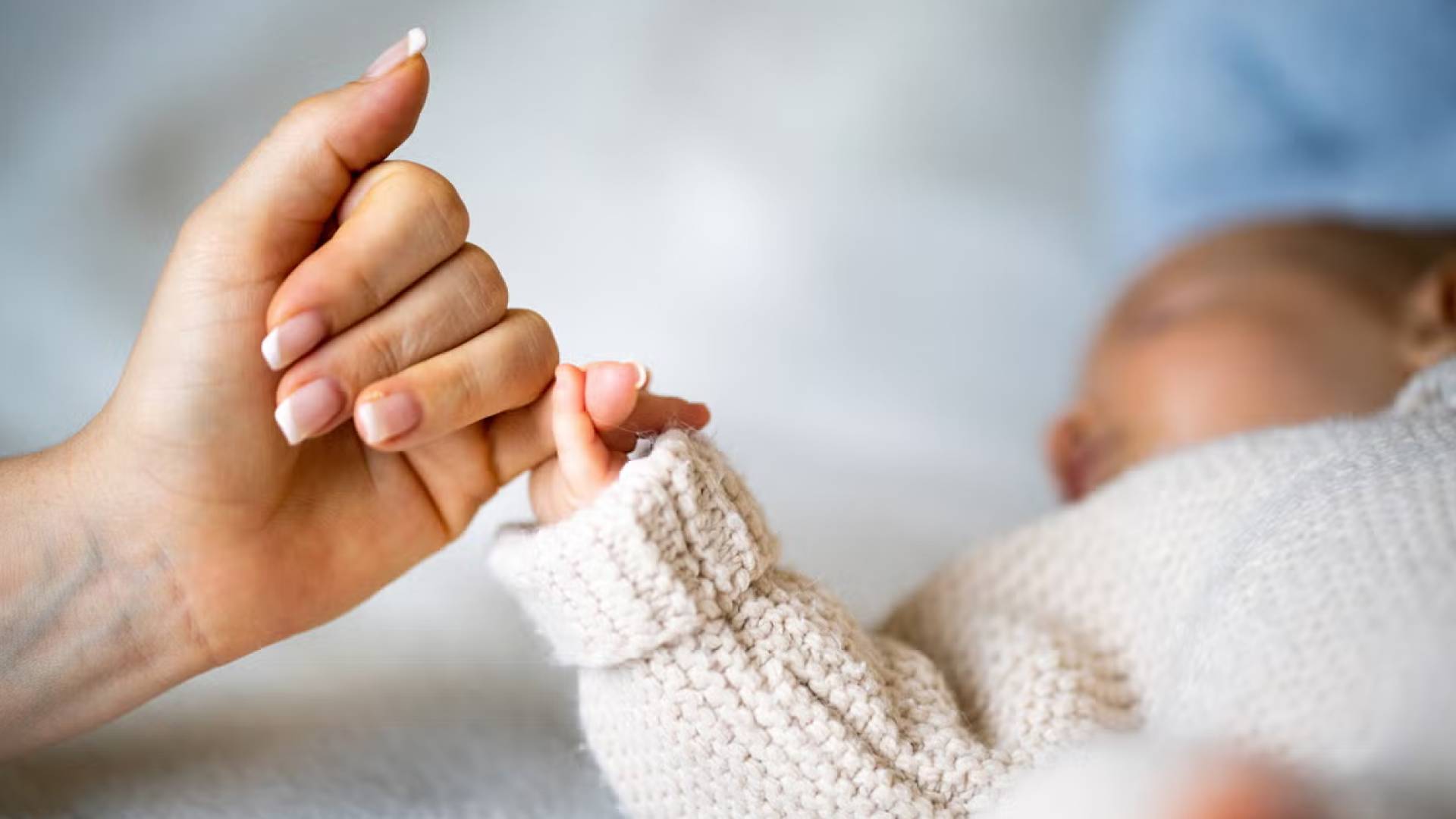 Breastfeeding rates plummet in Jordan, prompting support efforts