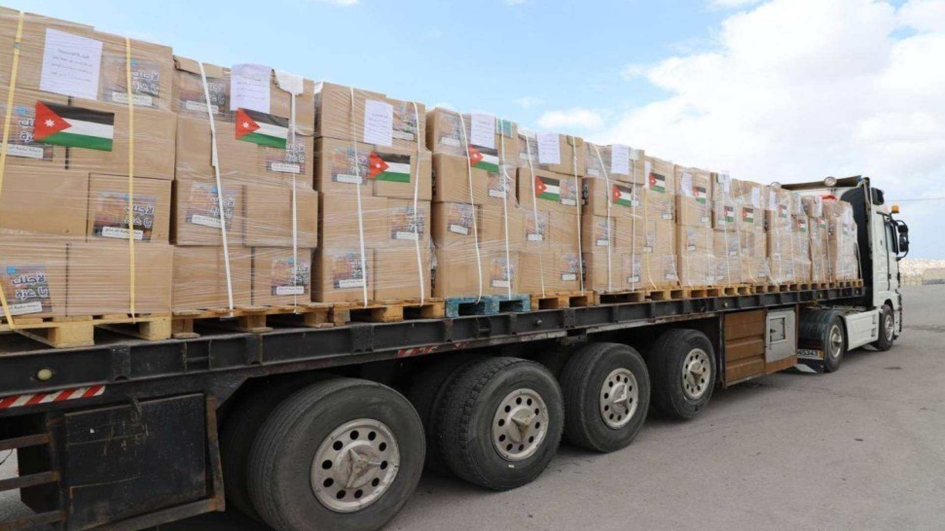 Jordan says “Israeli” settlers intercepting its Gaza aid convoys
