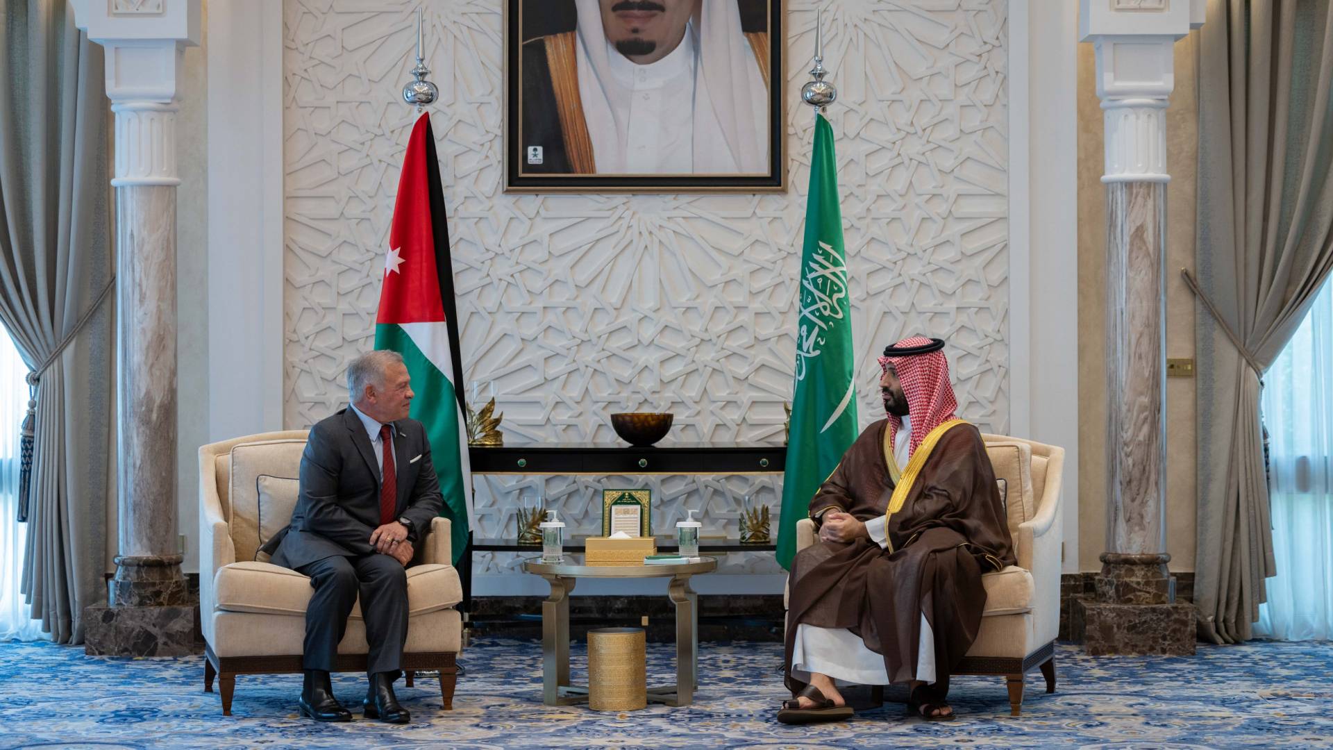 King meets with Saudi Crown Prince in Neom