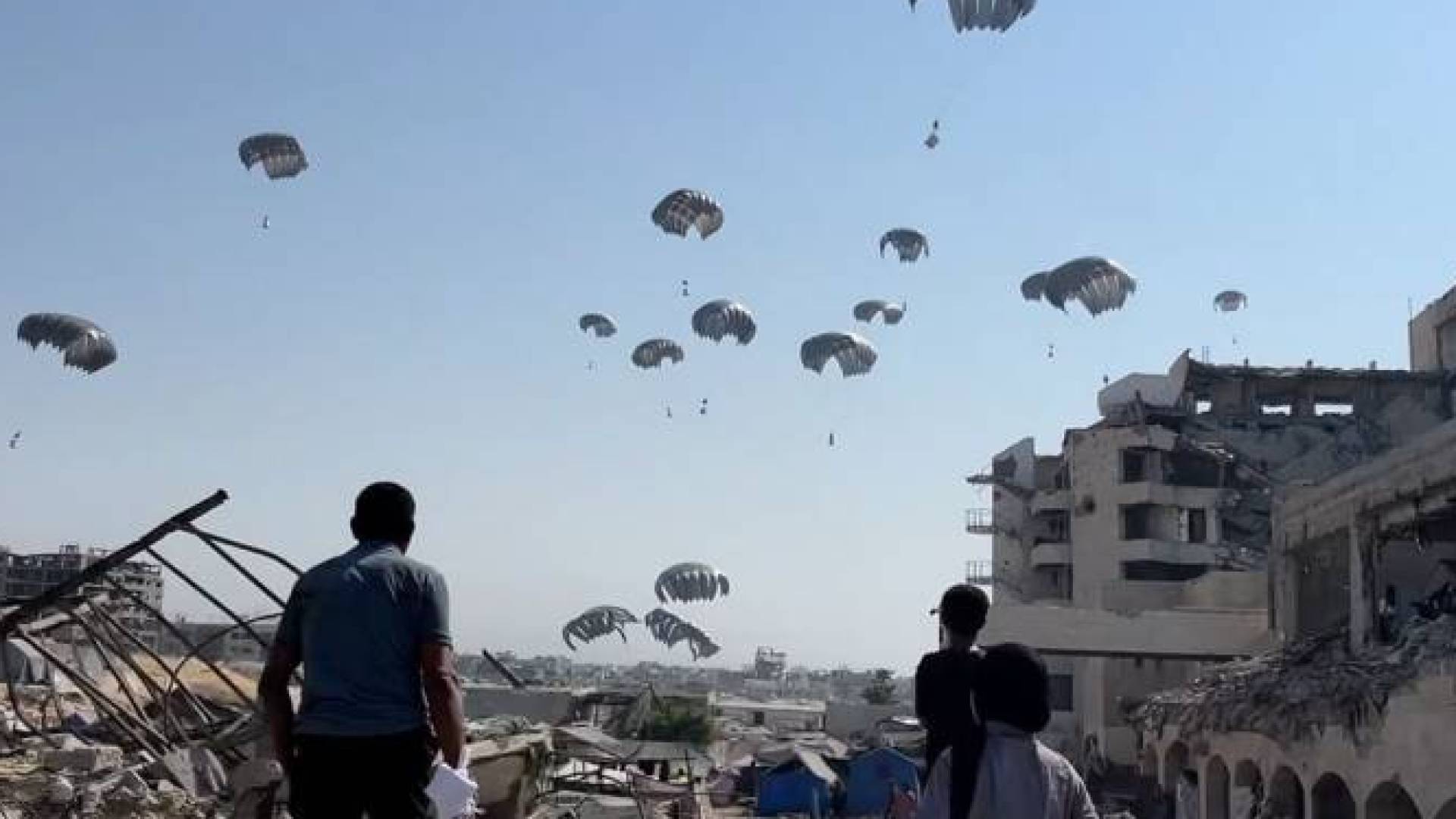 In coordination with Jordan, UAE conducts 71st humanitarian airdrop