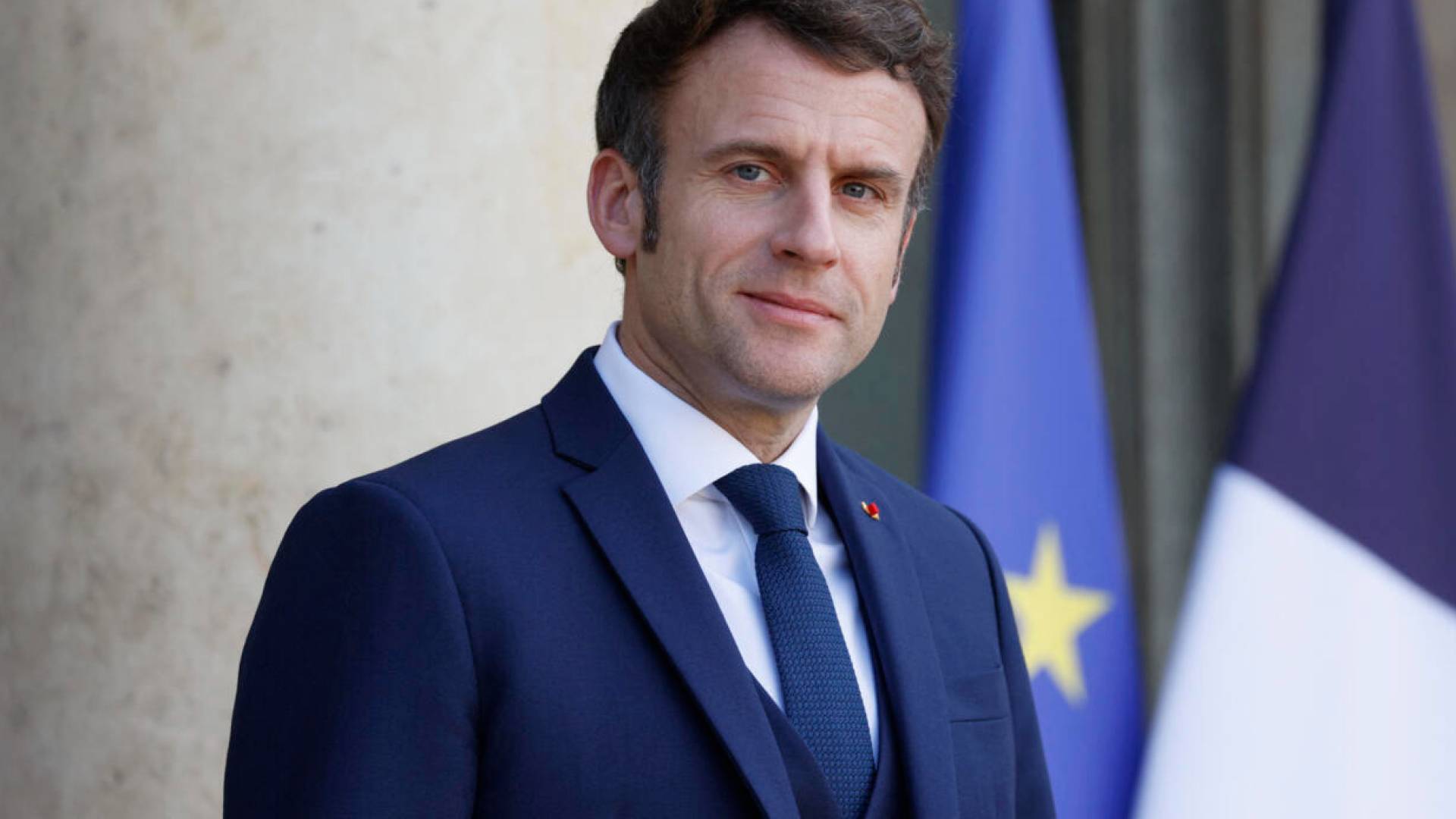 France backs Lebanese government plan to restore state authority