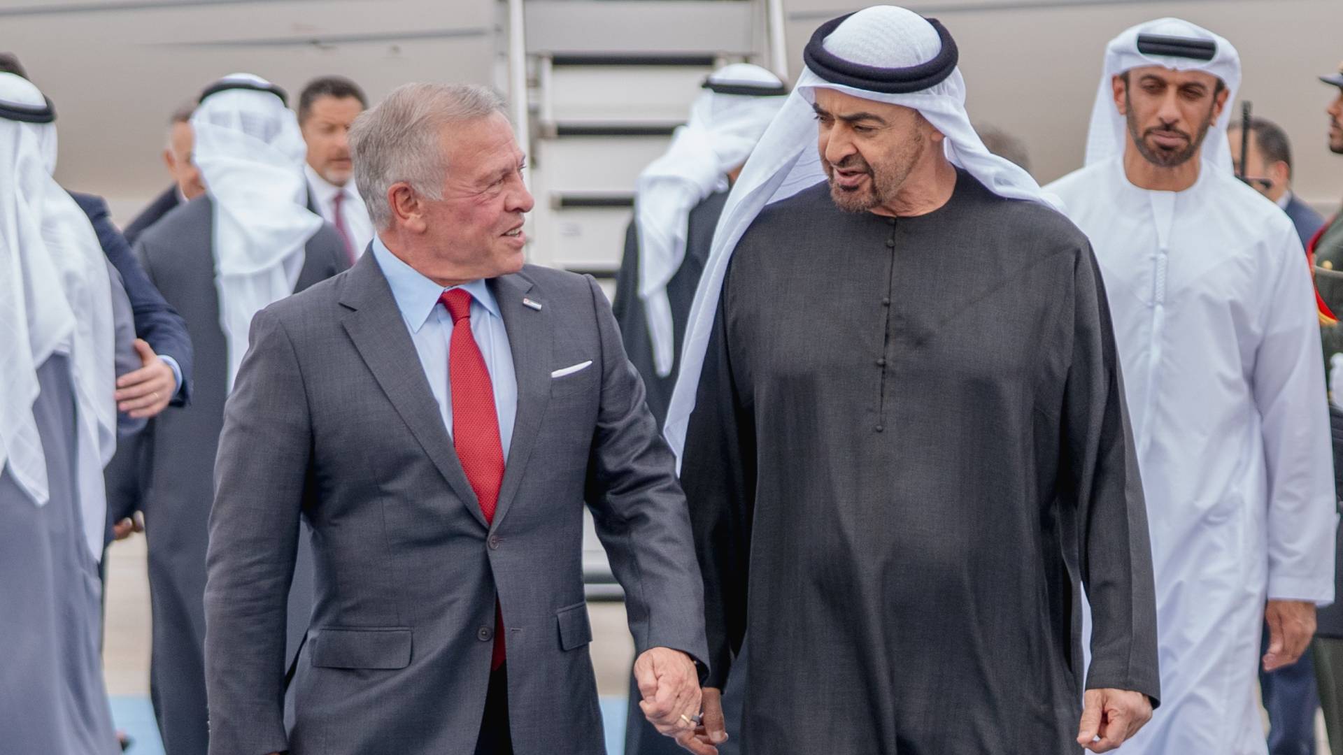 King, UAE president discuss regional developments, bilateral ties