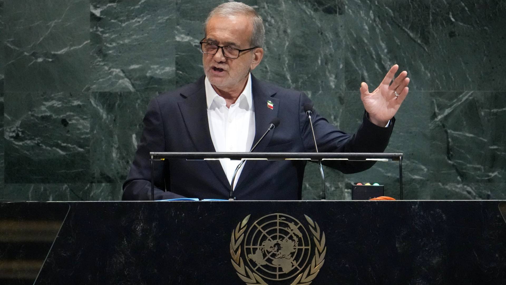 Iran says will not accept nuclear talks that cause “new problems”