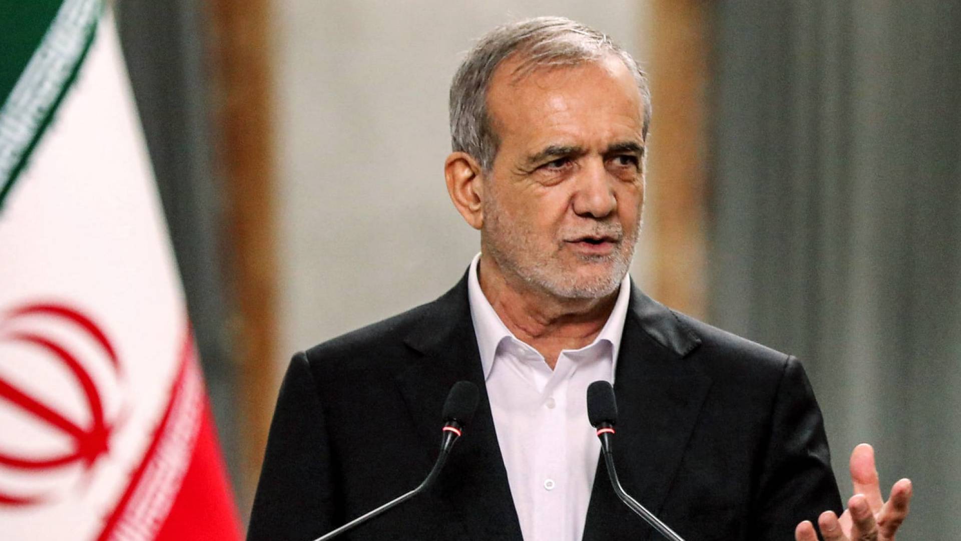 Iran’s parliament approves plan to cut four zeros from currency