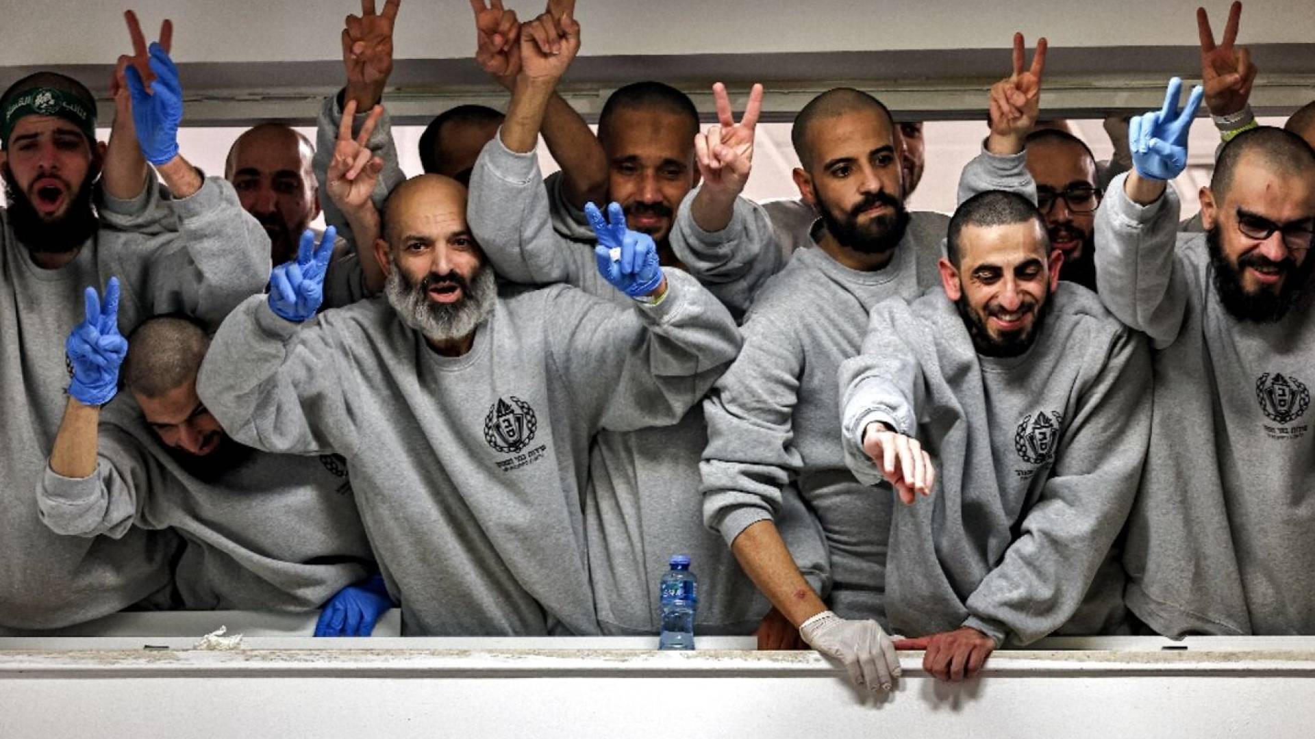 'Israel' begins preparations for first phase of prisoner exchange: Reports