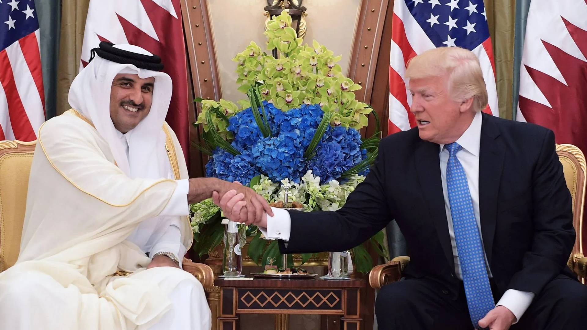 VIDEO: Trump meets Qatari emir on Air Force One en route to Asia
