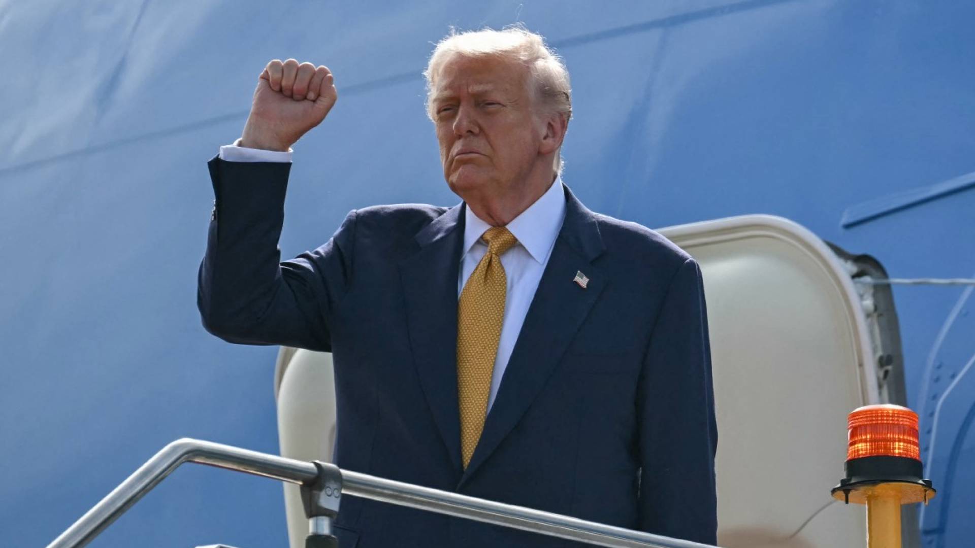 Trump says he will not meet Canada's Carney “for a while” after anti-tariff commercial