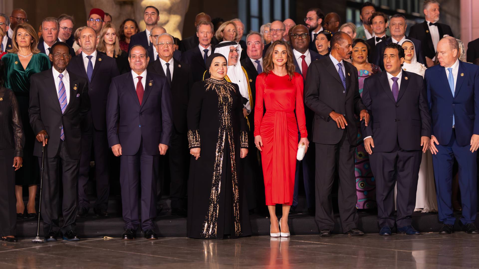 Deputizing for King Abdullah, Queen Rania attends opening of Grand Egyptian Museum