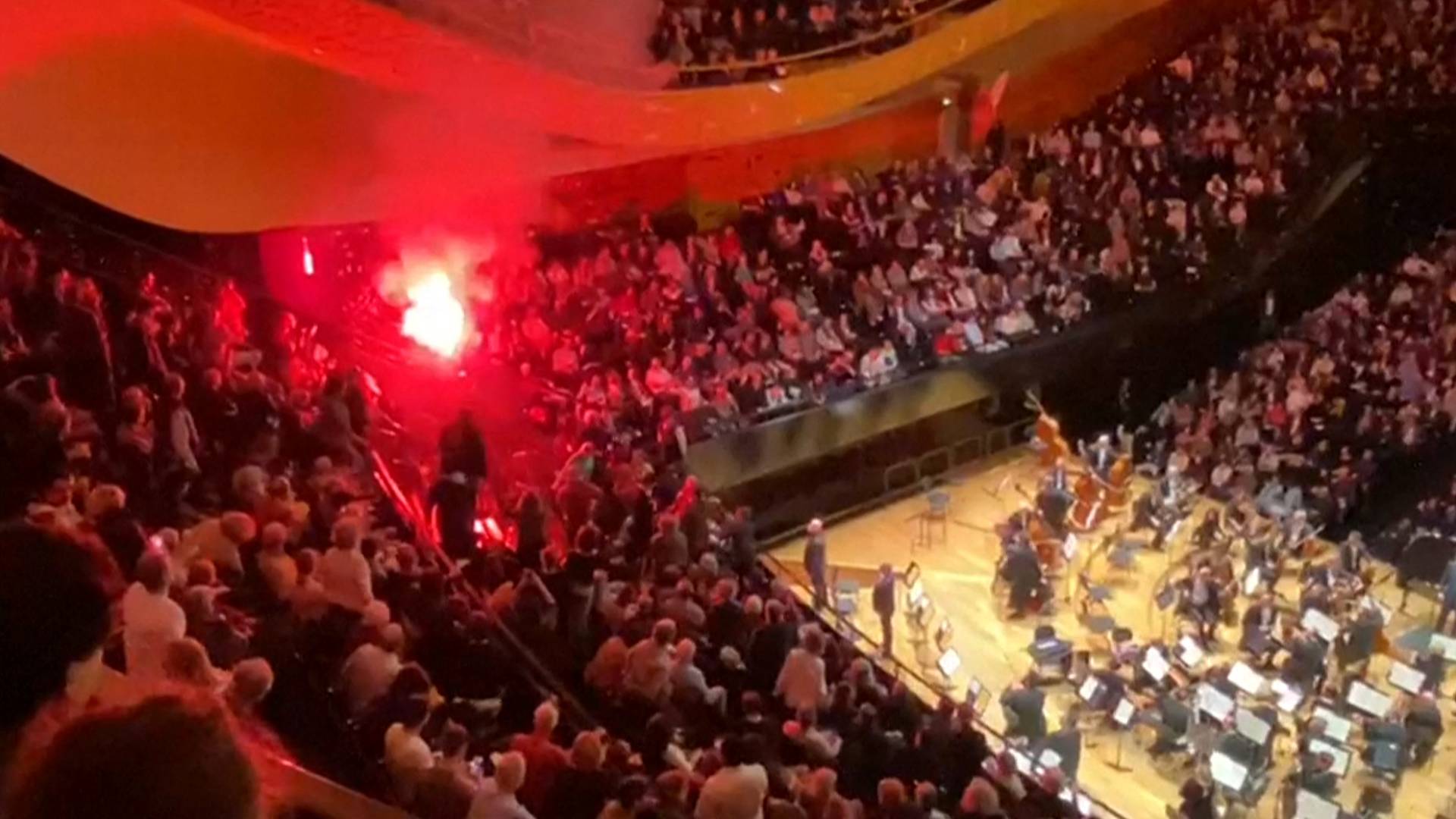 VIDEO: France arrests four over protest at 'Israeli' orchestra concert