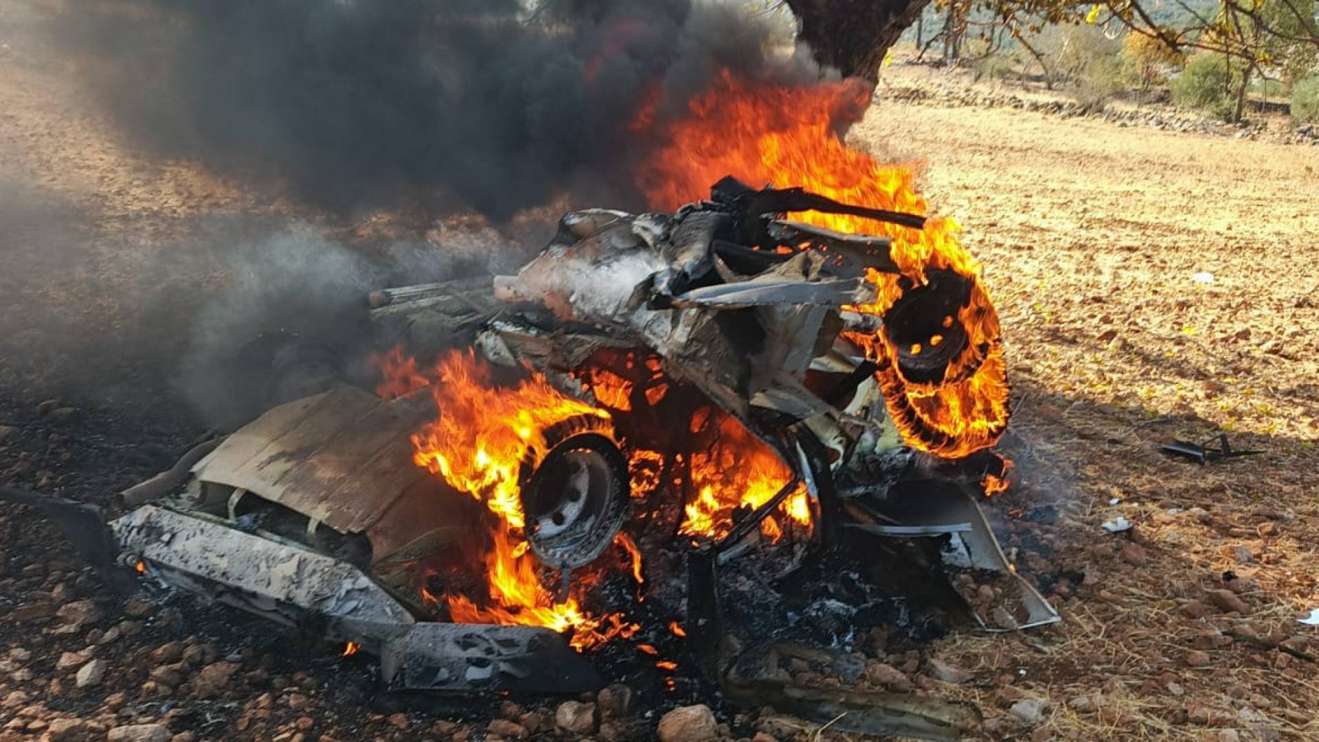 At least three killed, others wounded in separate 'Israeli' strikes on vehicles in southern Lebanon