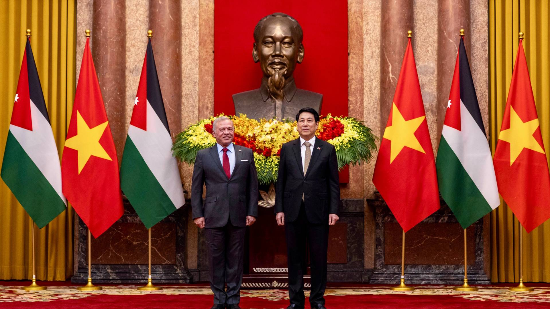 King, Vietnam president hold talks in Hanoi