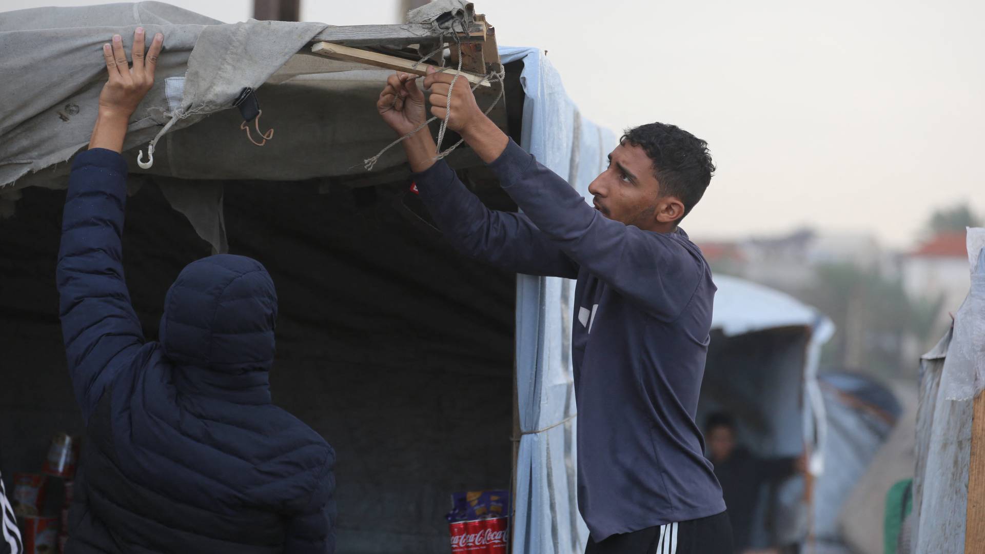 Palestinian presidency urges pressure to allow mobile homes into Gaza