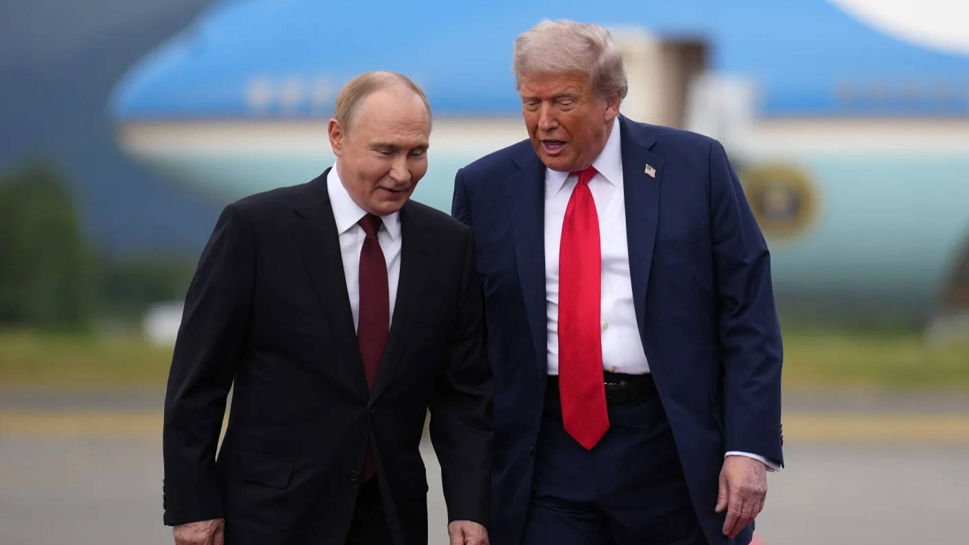 White House denies Trump biased in Ukraine-Russia talks