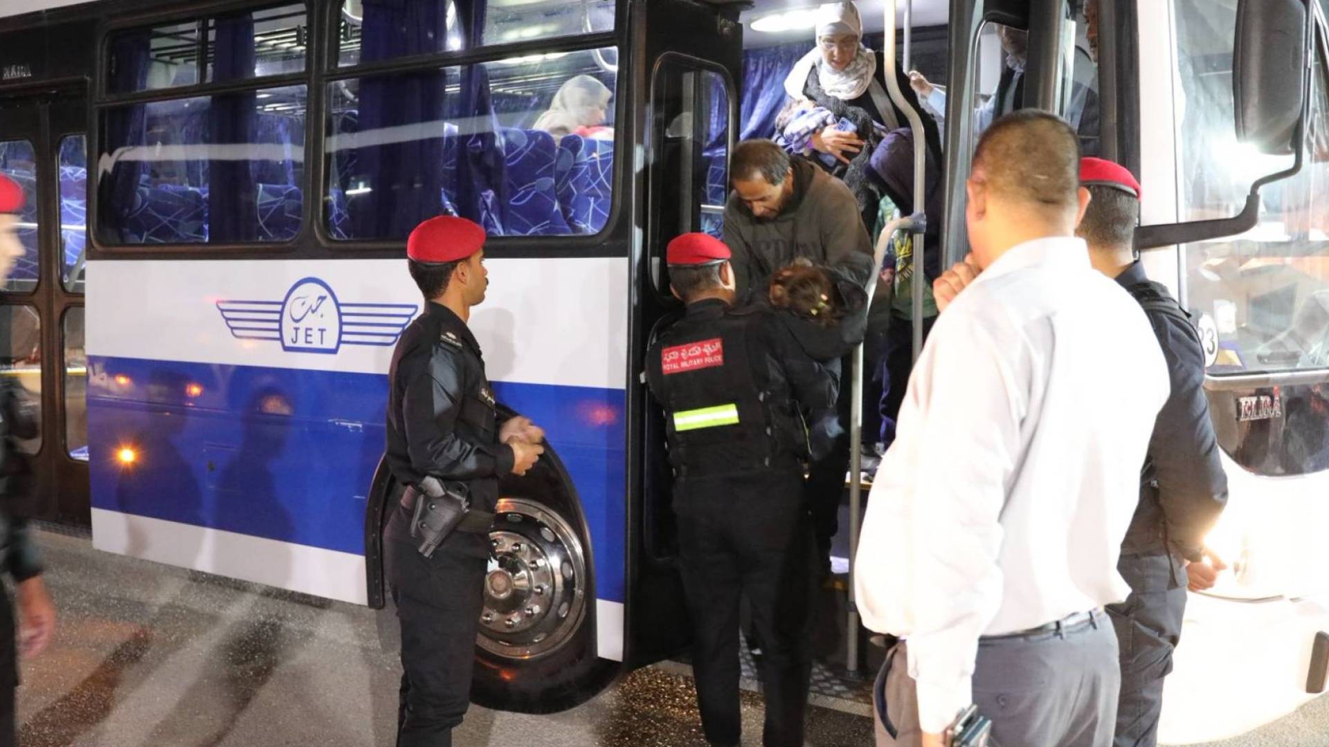 Jordanian Armed Forces evacuate 17th batch of sick children from Gaza for treatment