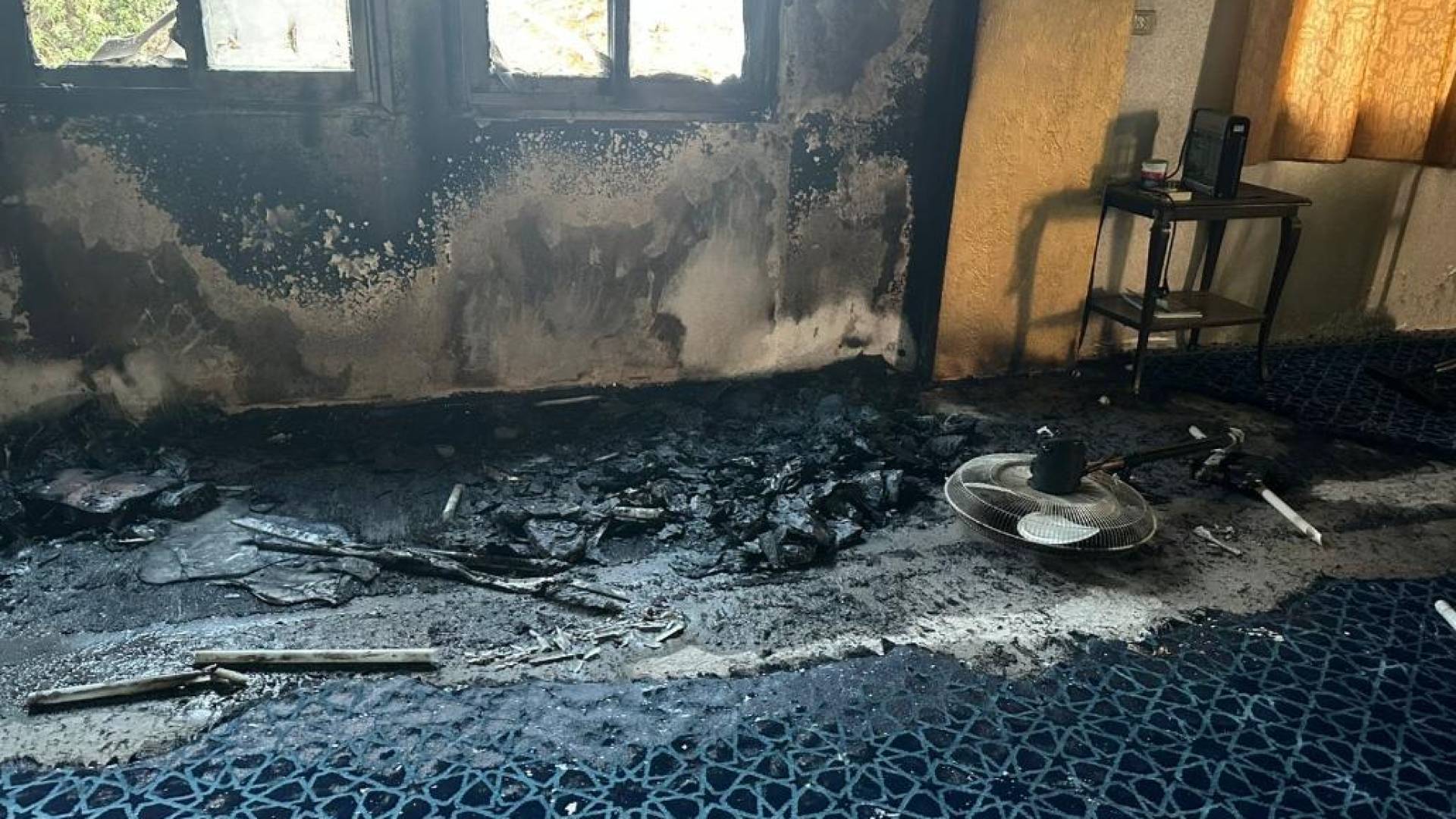 Settlers set fire to mosque near Salfit in West Bank