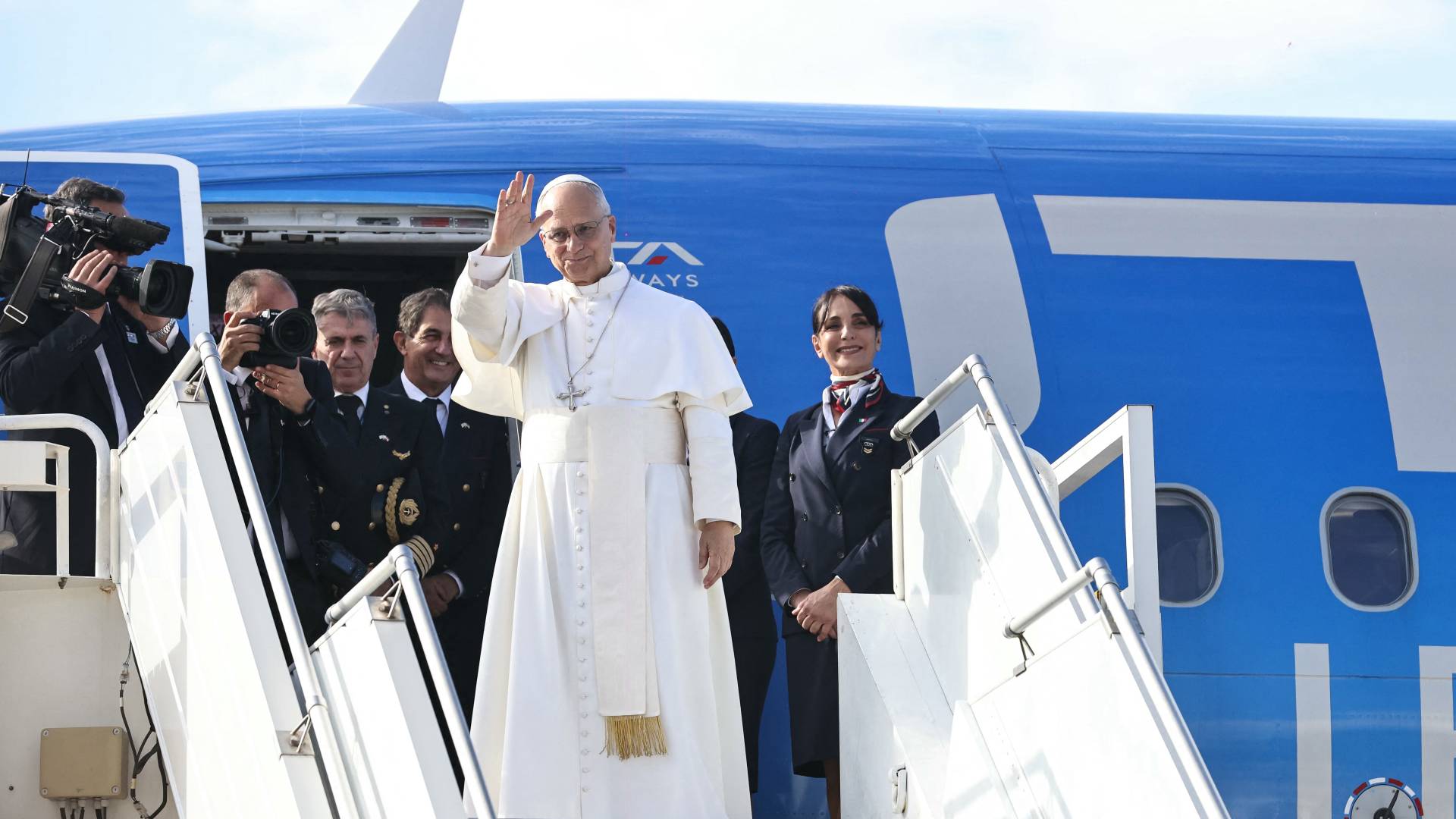 Pope urges end to 'attacks and hostilities' in Lebanon