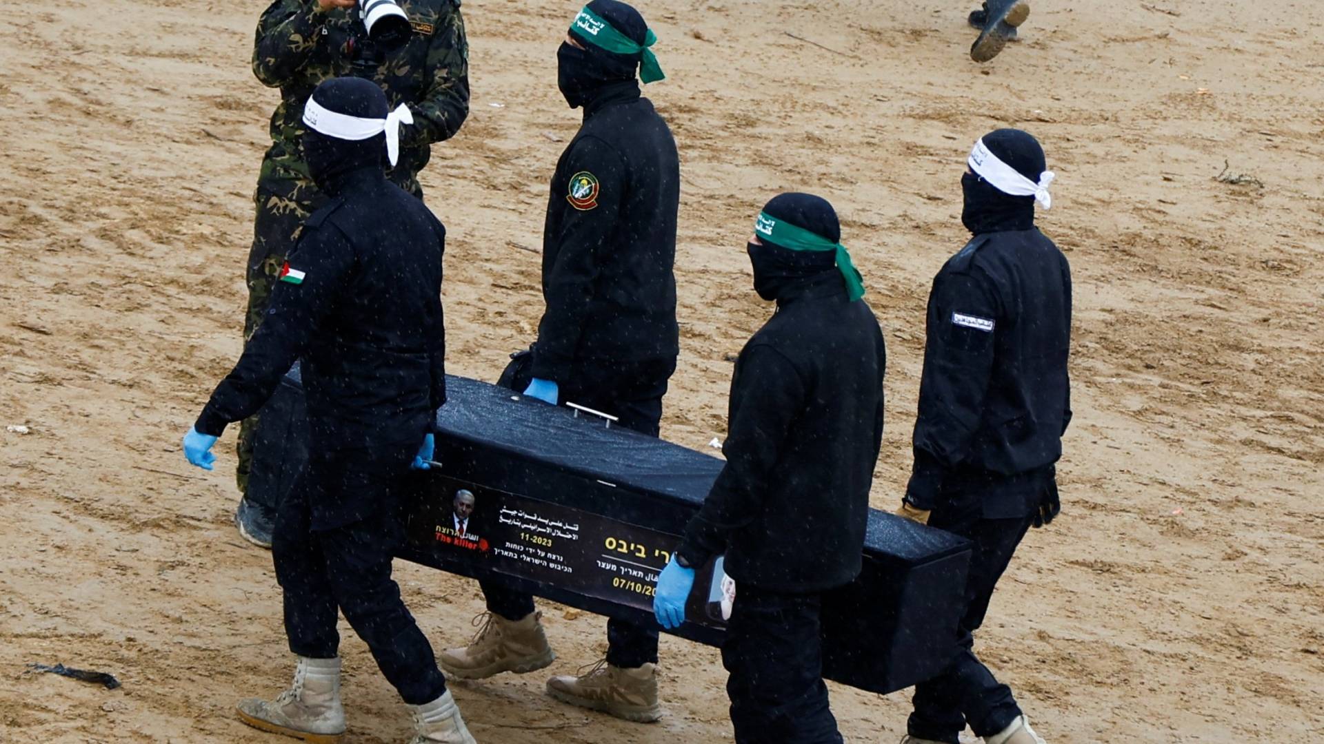 Qassam to hand over body of 'Israeli' captive found in northern Gaza