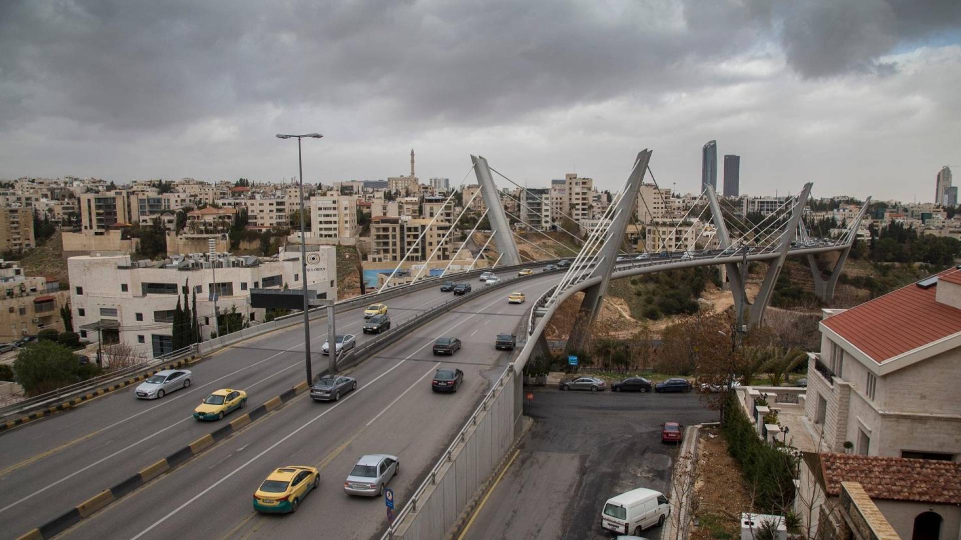 Temperatures drop as cold weather, rain affect Jordan