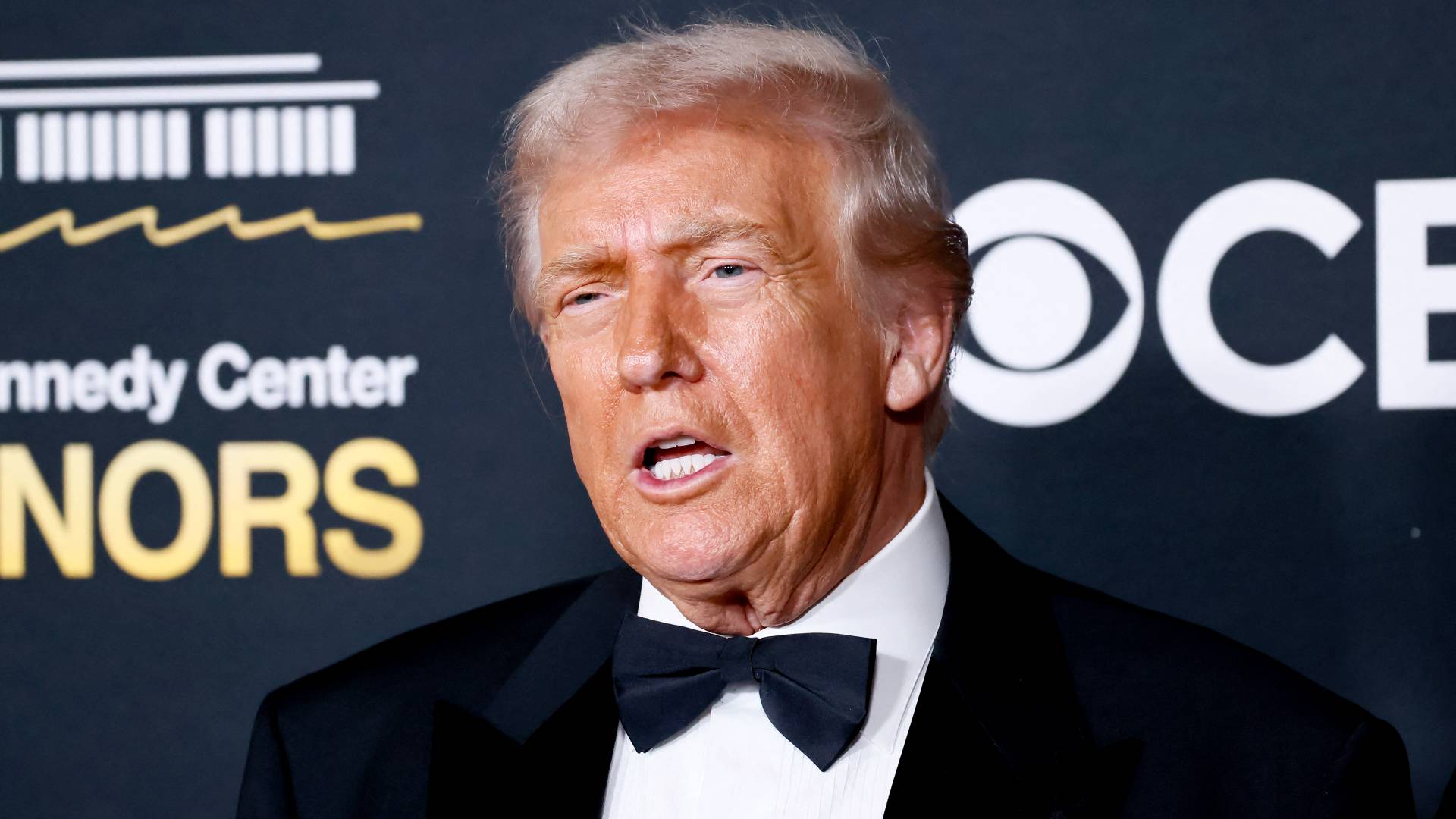 Trump says to sign order blocking AI regulation by states