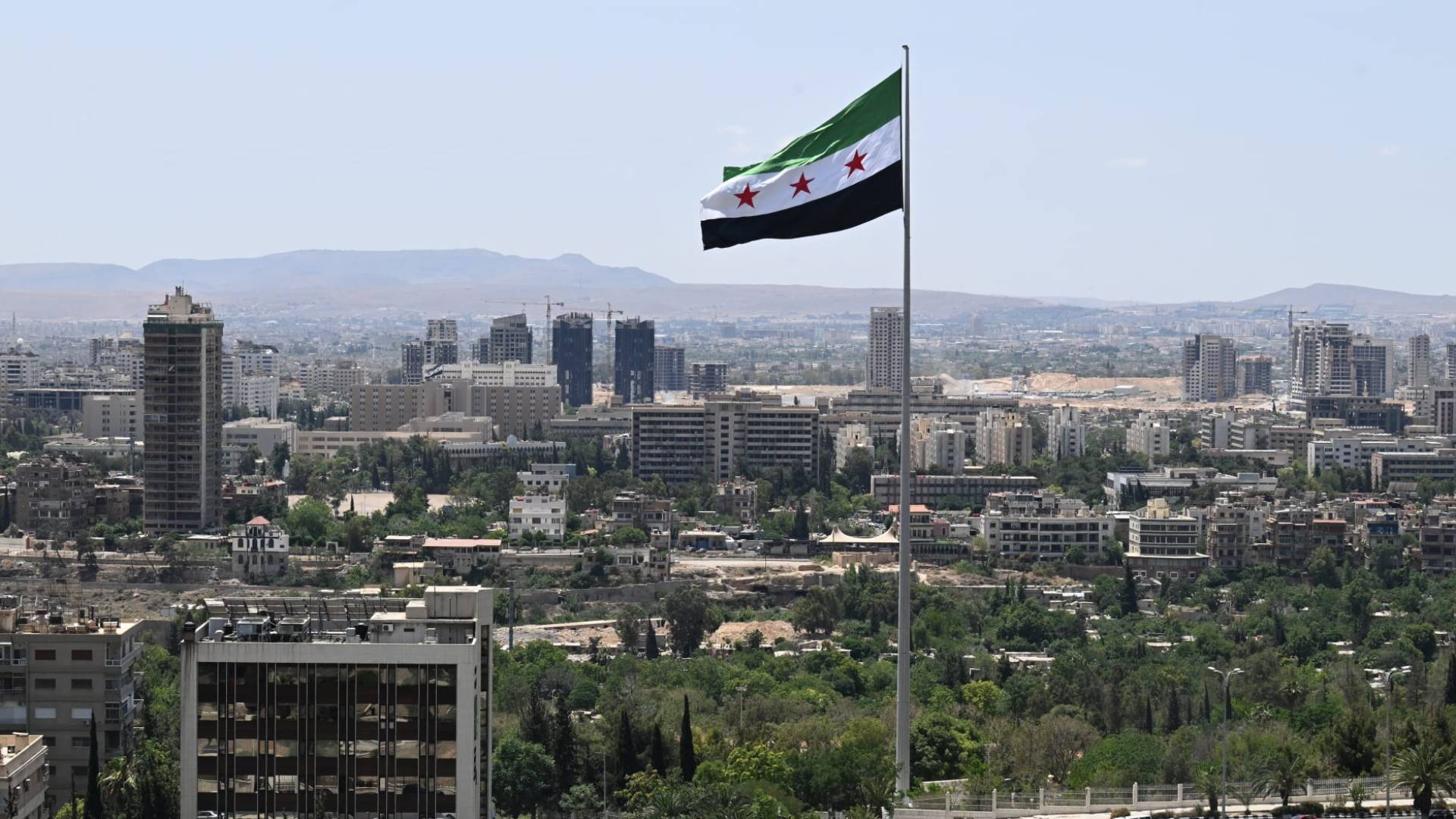 Damascus hit by six unidentified projectiles
