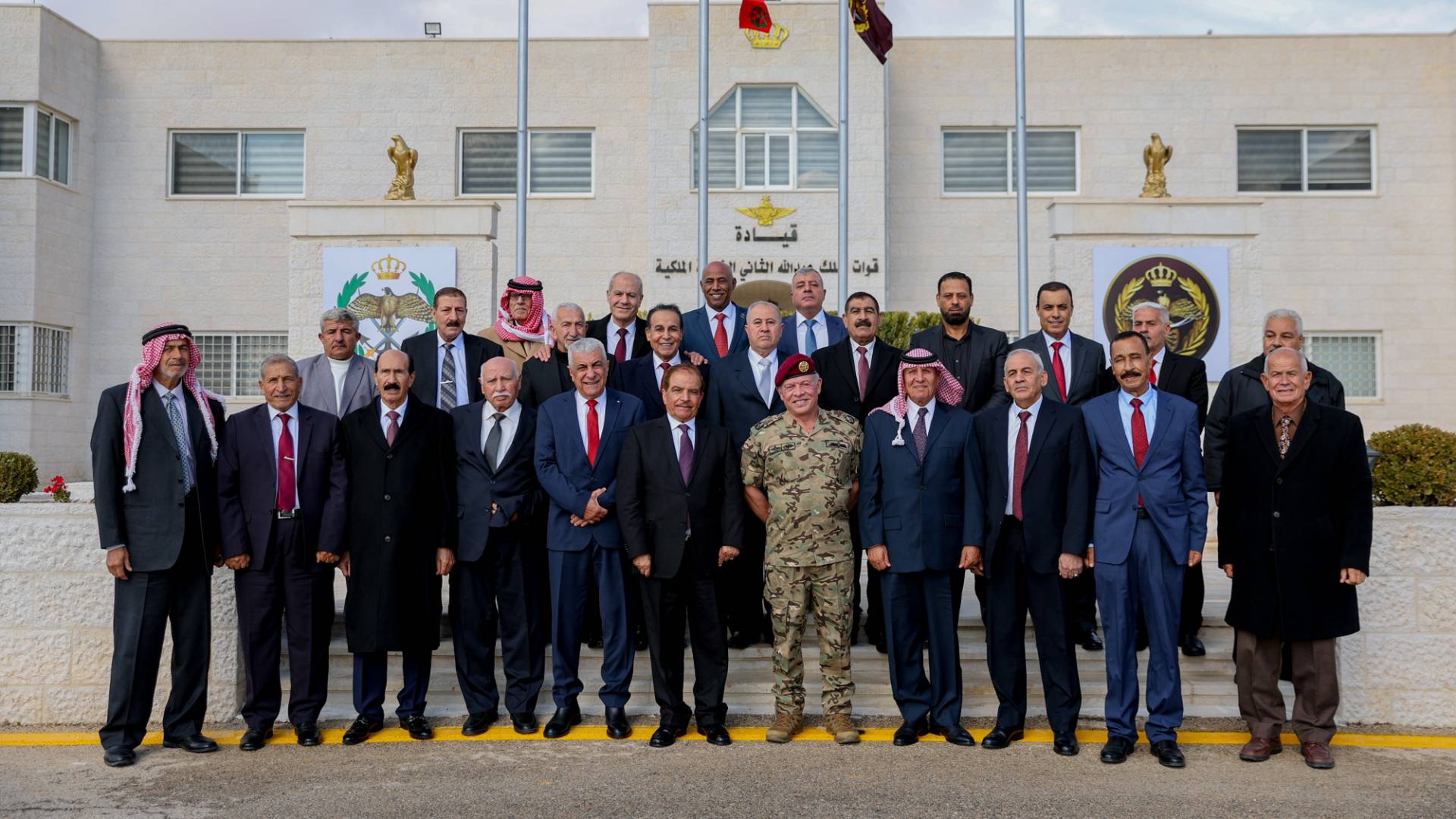King meets with retired brothers-in-arms from Special Forces