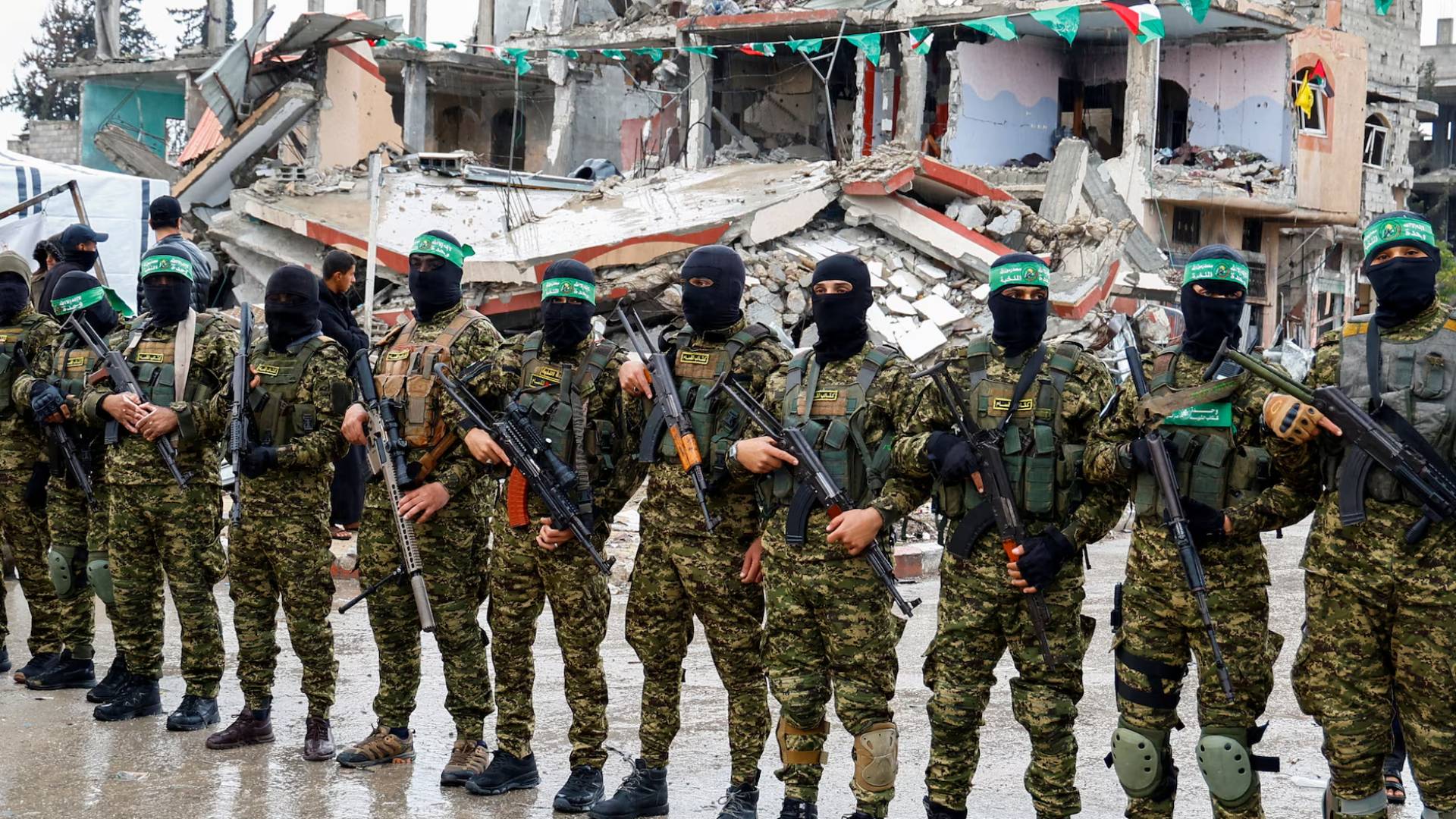 'Israel' insists on disarming Hamas despite weapons freeze proposal