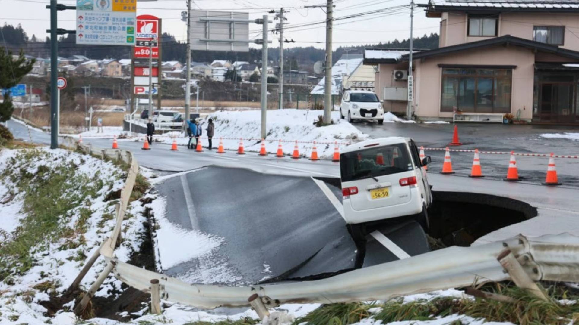 Japan lifts tsunami warning after magnitude 6.7 quake
