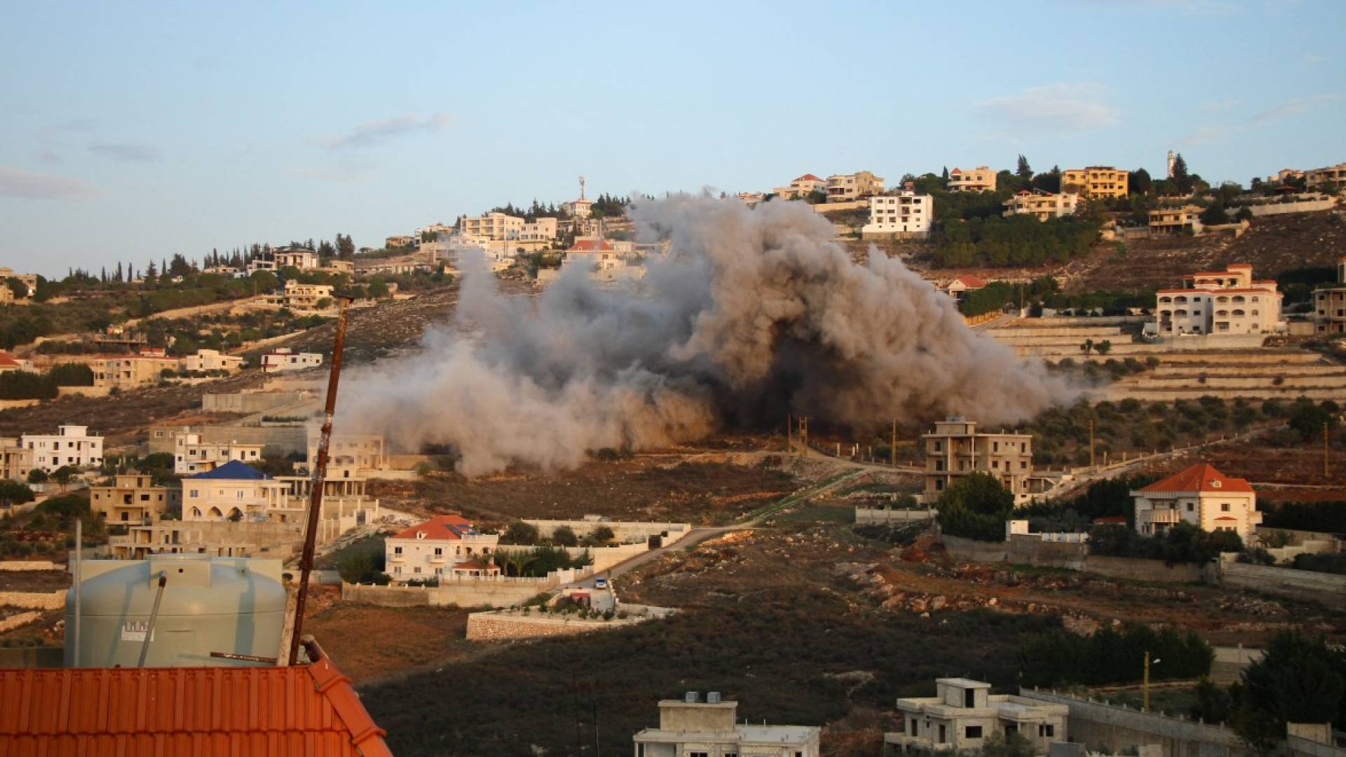 'Israel' freezes planned strike in south Lebanon after army request