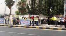 Dozens demonstrate against law punishing children of foreign fathers