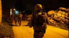 Twenty-one Palestinians including a journalist detained in Israeli raids