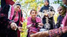 Queen Rania visits Agricultural Cooperative in Kufrsoum, meets with residents