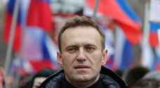 Russian prosecutors seek to keep Navalny in prison despite protests