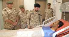 Crown Prince visits injured soldier from Jordanian Special Field Hospital-2