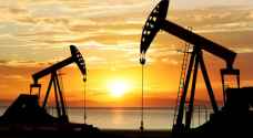 Oil prices dip after rise in US stockpiles