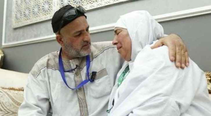 The two Palestinian siblings who were coincidentally reunited in Mecca during Hajj.