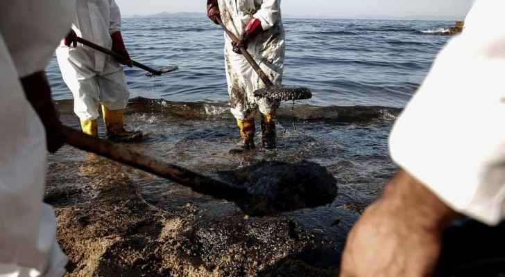 Environmental groups criticized the Greek government's slow response to the cleanup process. (Photo Credit: AP)