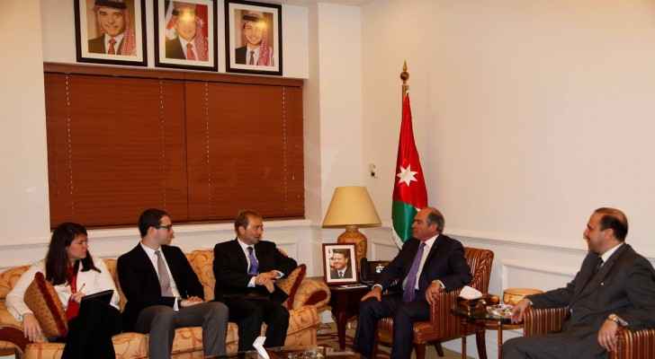 PM Hani Al Mulki welcomes US Congressional aides delegation. (Petra)