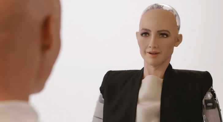 Sophia, the humanoid robot, says she wants to help humanity. (St-tech.blog)