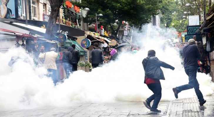 Turkish riot police forces confronting protesters with smoke grenades. (Photo: PTV) 