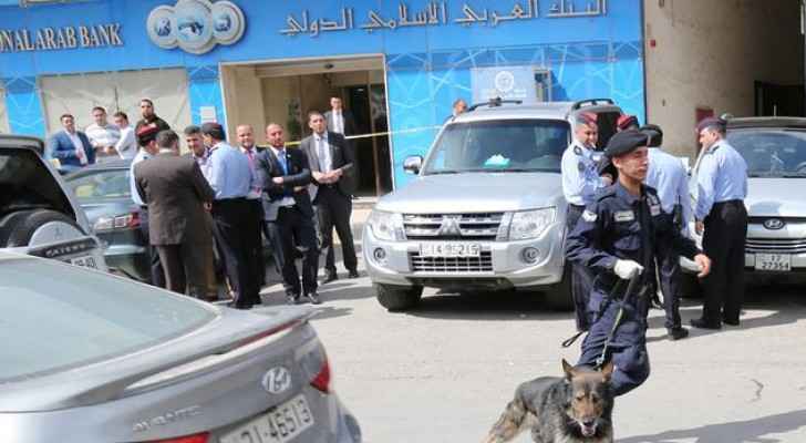 Police officers caught the offender as he was trying to flee Jordan. (Al Ghad)