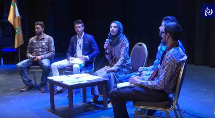 “Raqeb” members during an info-session in JU. (Roya News)