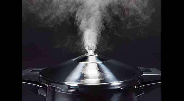 Cooks must take precautions when using a pressure cooker. (Imagesvc.timeincapp.com)