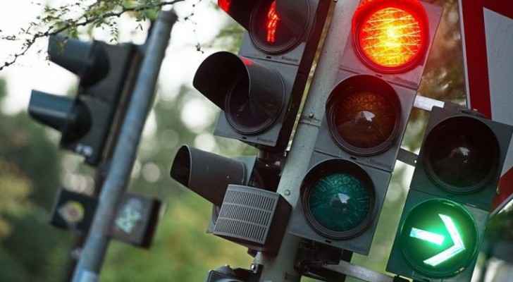 The traffic lights were installed to organize traffic and reduce accidents. (Star2.com)