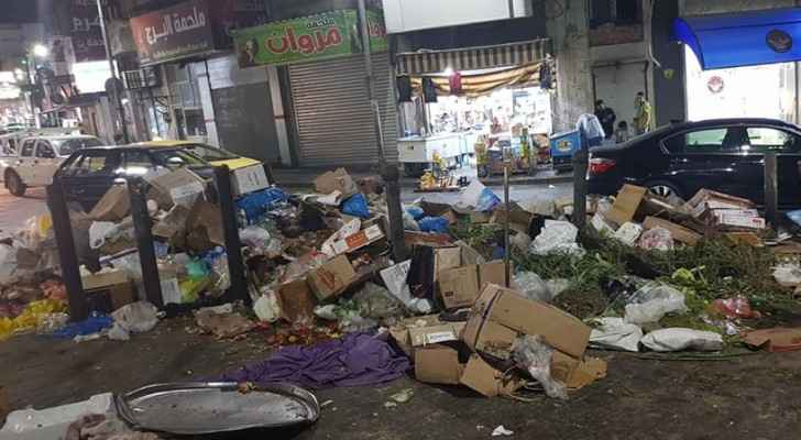 Trash spread outside a popular market in the city centre. (Roya)