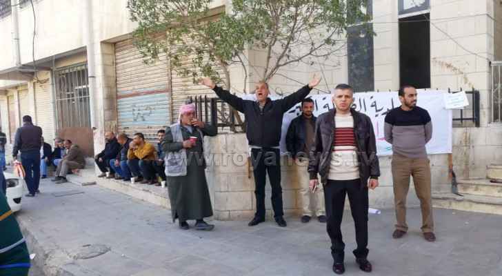 In Irbid, workers at 13 out of 18 local municipalities joined the strikes. (Roya)