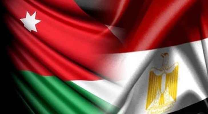 King discusses Jordan-Egypt relations with Sisi