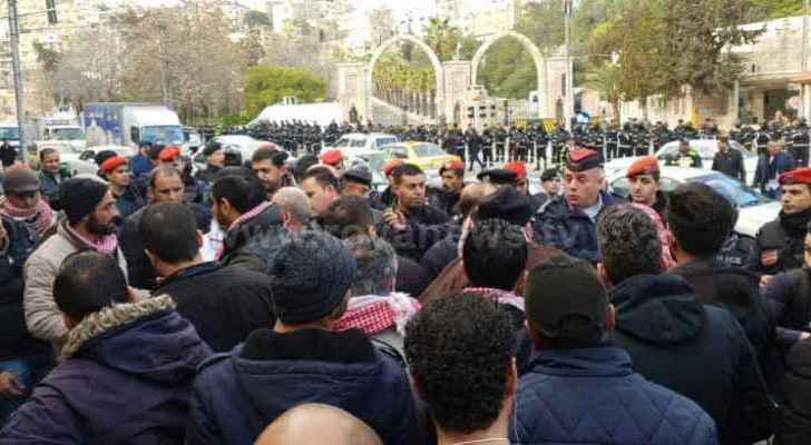Job seekers end sit-in near Royal Court, return to Ma’an