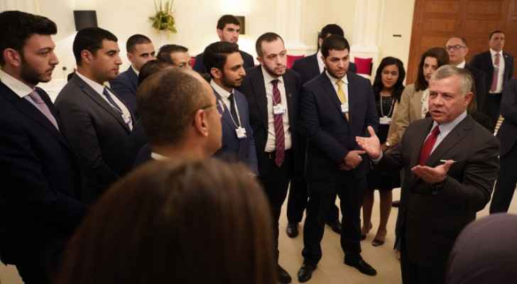 King meets a group of young Jordanian entrepreneurs