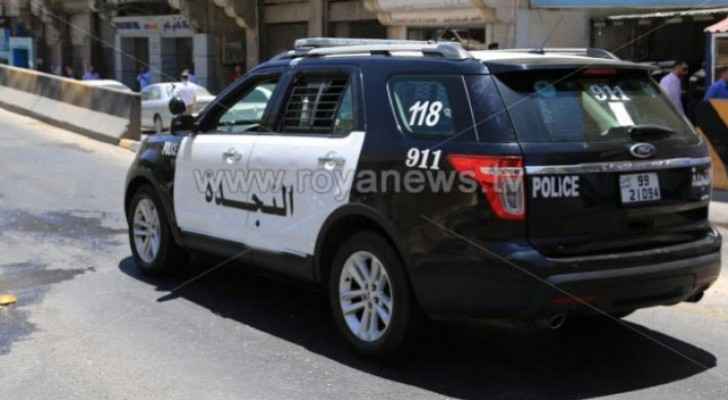 Three people arrested for robbing shops, houses in Balqa