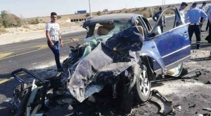 Desert highway accident takes lives of 5 people, leaves 3 others suffering injuries